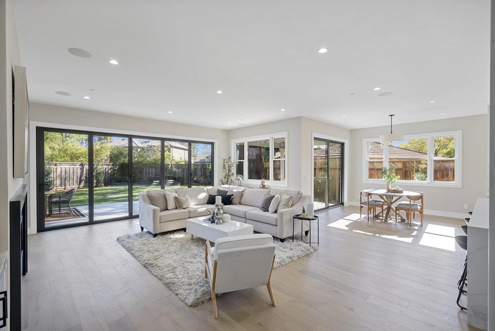 Detail Gallery Image 7 of 102 For 1303 American Way, Menlo Park,  CA 94025 - 5 Beds | 5/2 Baths