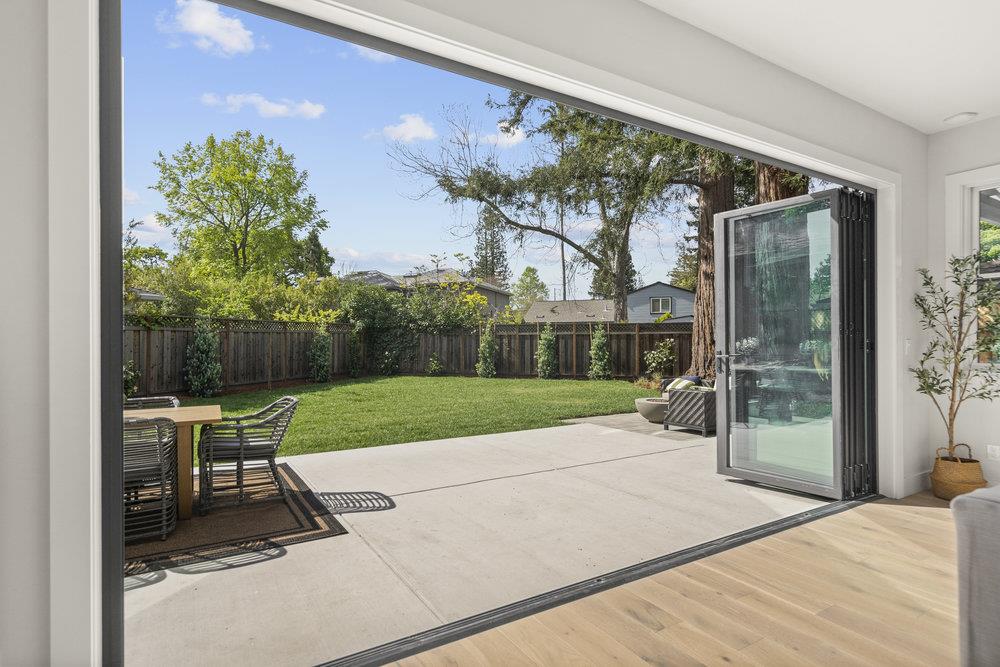 Detail Gallery Image 83 of 102 For 1303 American Way, Menlo Park,  CA 94025 - 5 Beds | 5/2 Baths