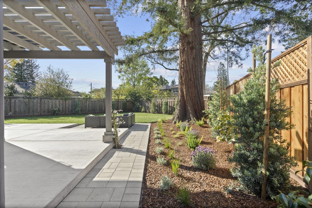Detail Gallery Image 89 of 102 For 1303 American Way, Menlo Park,  CA 94025 - 5 Beds | 5/2 Baths