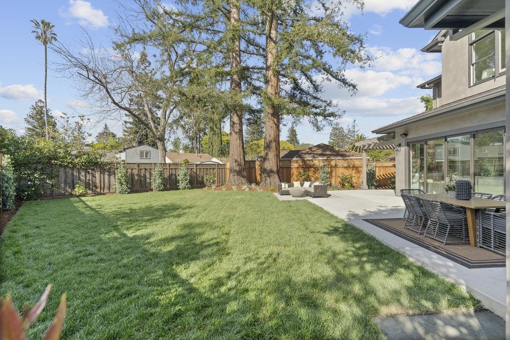 Detail Gallery Image 91 of 102 For 1303 American Way, Menlo Park,  CA 94025 - 5 Beds | 5/2 Baths