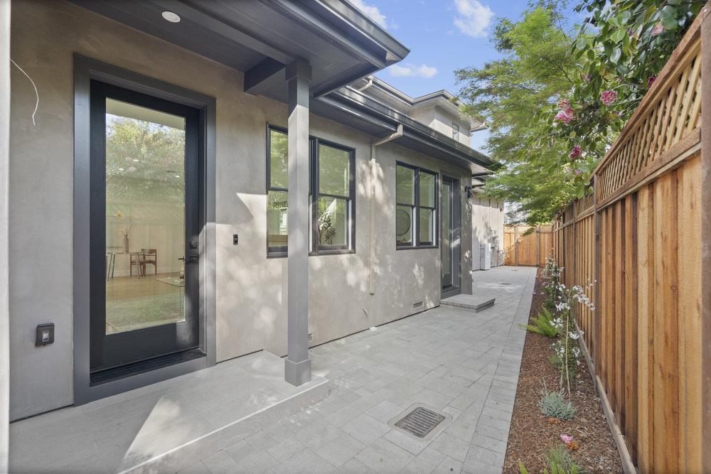Detail Gallery Image 92 of 102 For 1303 American Way, Menlo Park,  CA 94025 - 5 Beds | 5/2 Baths