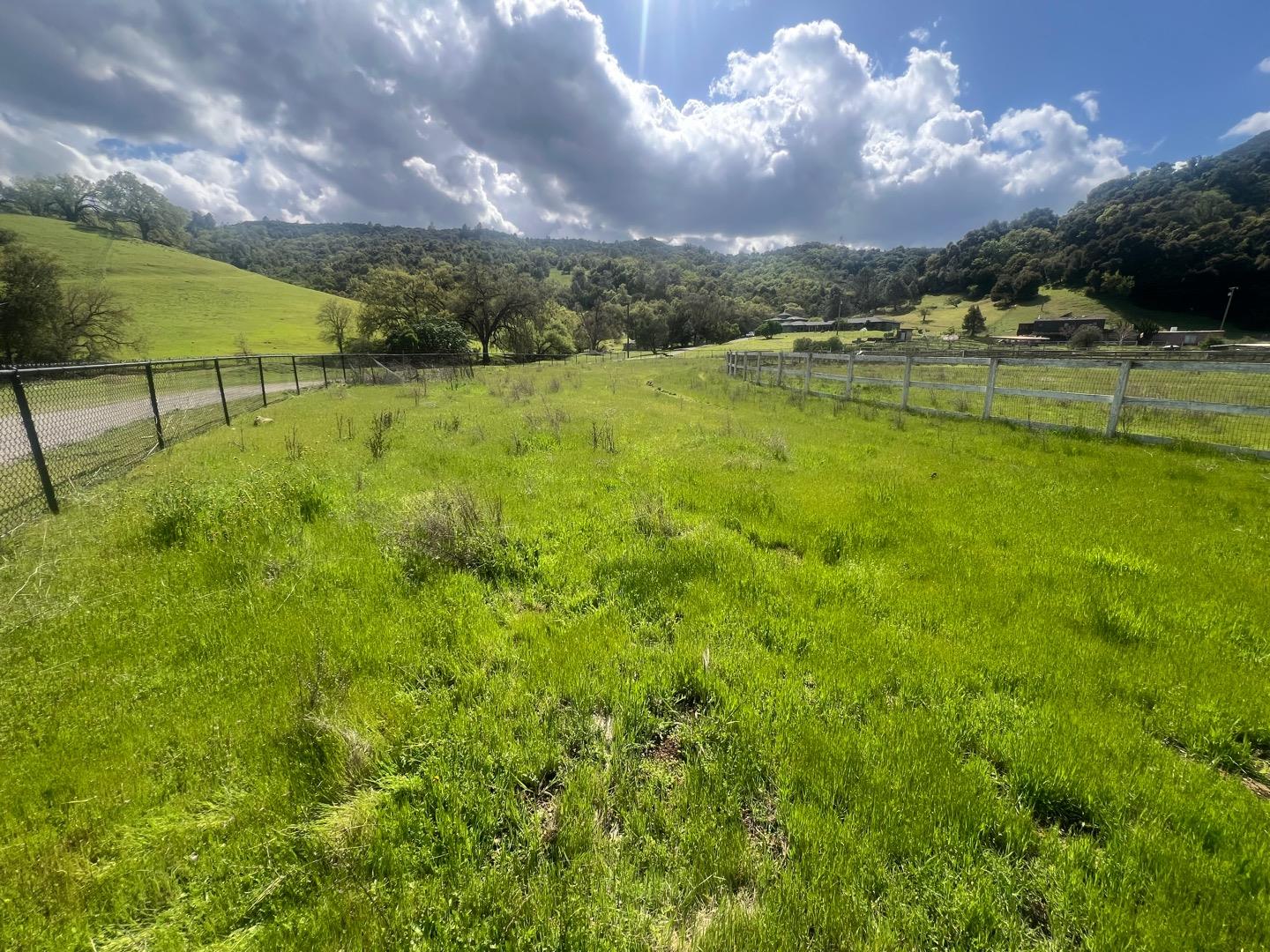 Detail Gallery Image 16 of 62 For 5390 Little Uvas Rd, Morgan Hill,  CA 95037 - 3 Beds | 2/2 Baths