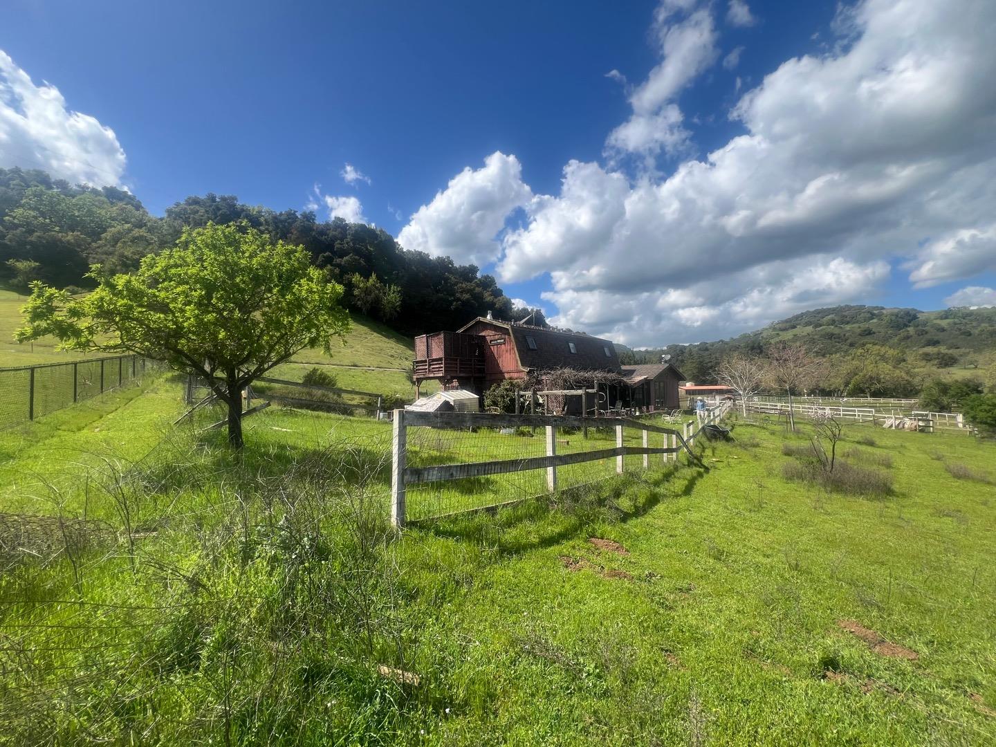 Detail Gallery Image 17 of 62 For 5390 Little Uvas Rd, Morgan Hill,  CA 95037 - 3 Beds | 2/2 Baths