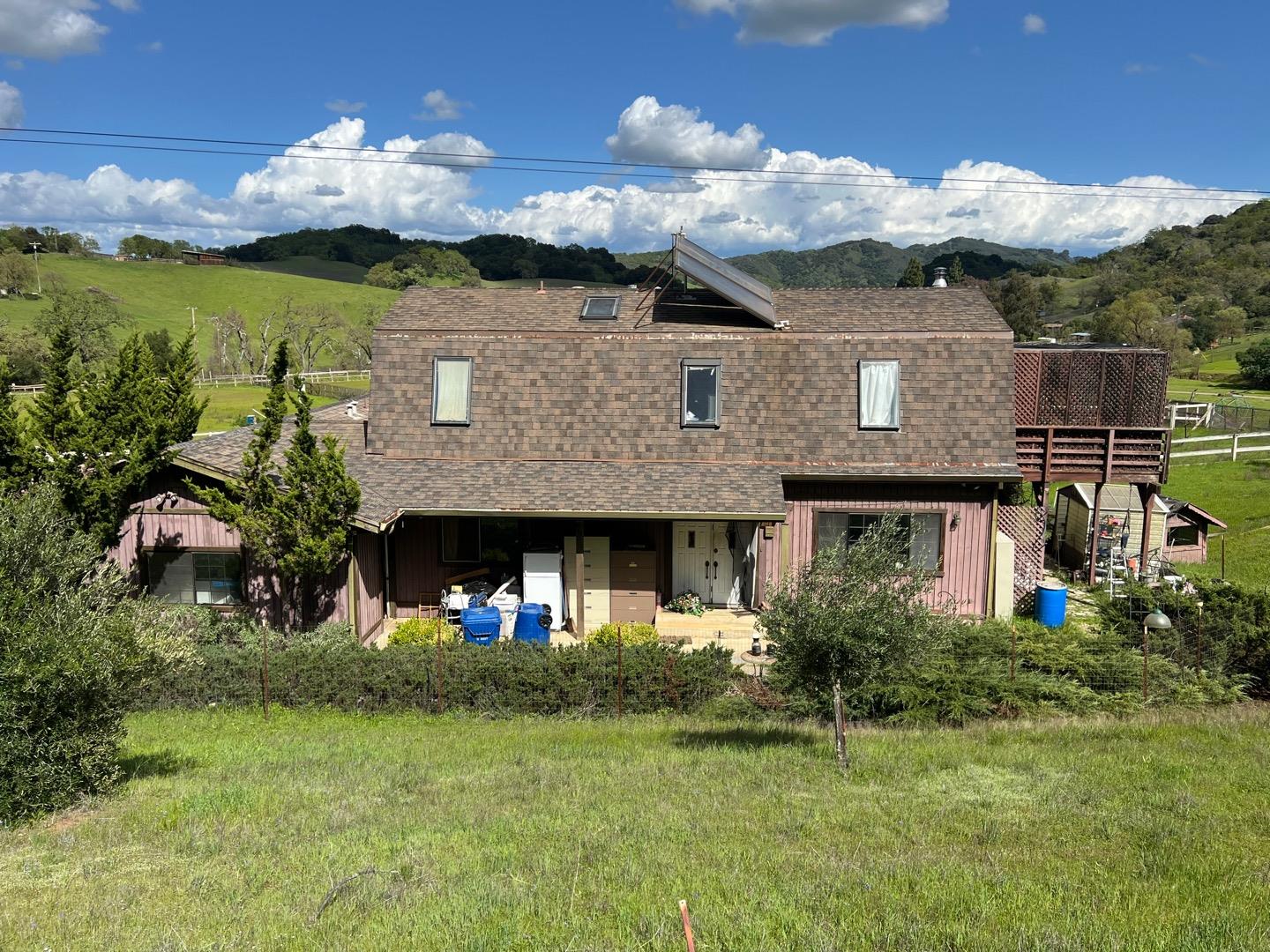 Detail Gallery Image 2 of 62 For 5390 Little Uvas Rd, Morgan Hill,  CA 95037 - 3 Beds | 2/2 Baths