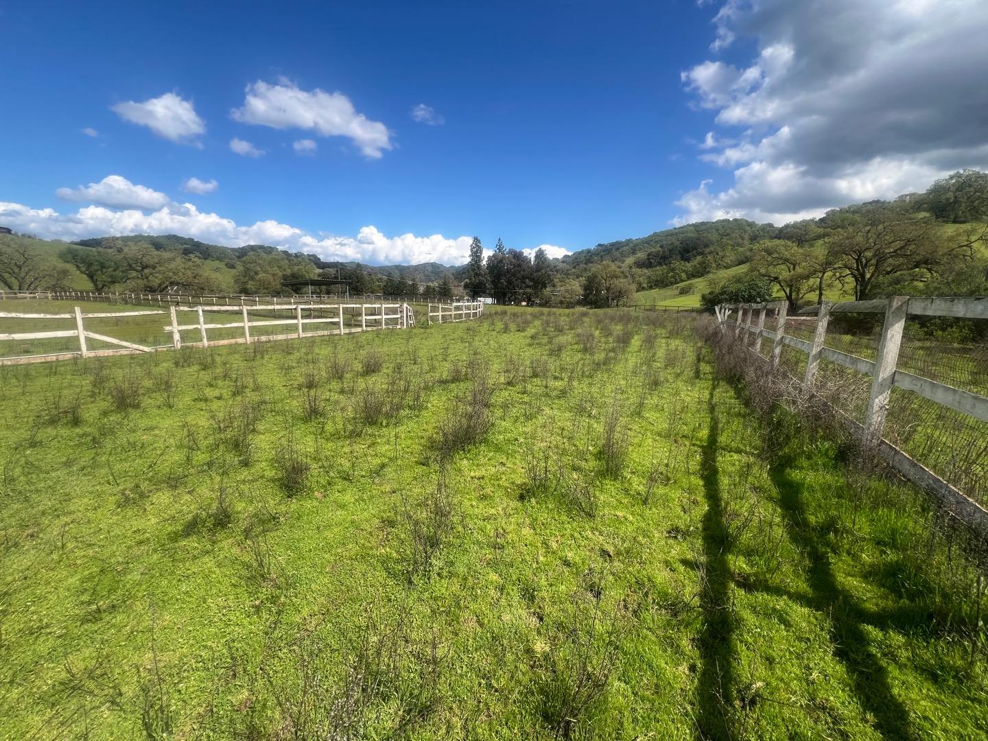 Detail Gallery Image 27 of 62 For 5390 Little Uvas Rd, Morgan Hill,  CA 95037 - 3 Beds | 2/2 Baths