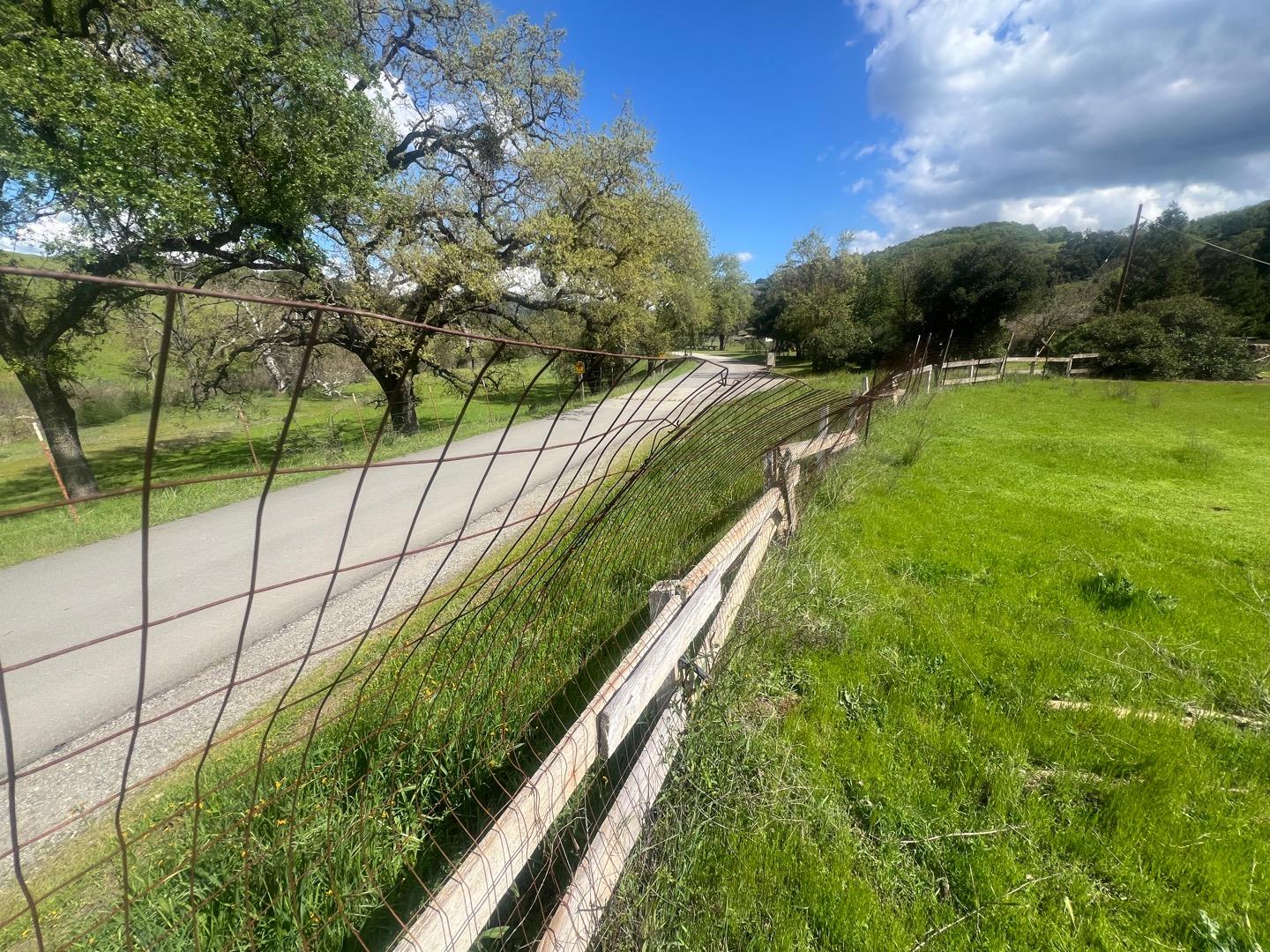 Detail Gallery Image 32 of 62 For 5390 Little Uvas Rd, Morgan Hill,  CA 95037 - 3 Beds | 2/2 Baths