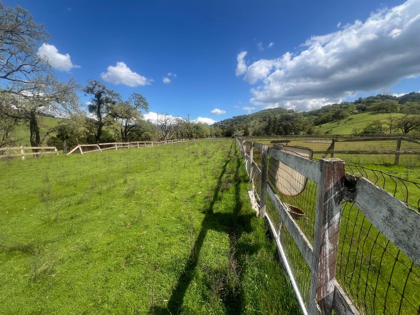 Detail Gallery Image 37 of 62 For 5390 Little Uvas Rd, Morgan Hill,  CA 95037 - 3 Beds | 2/2 Baths