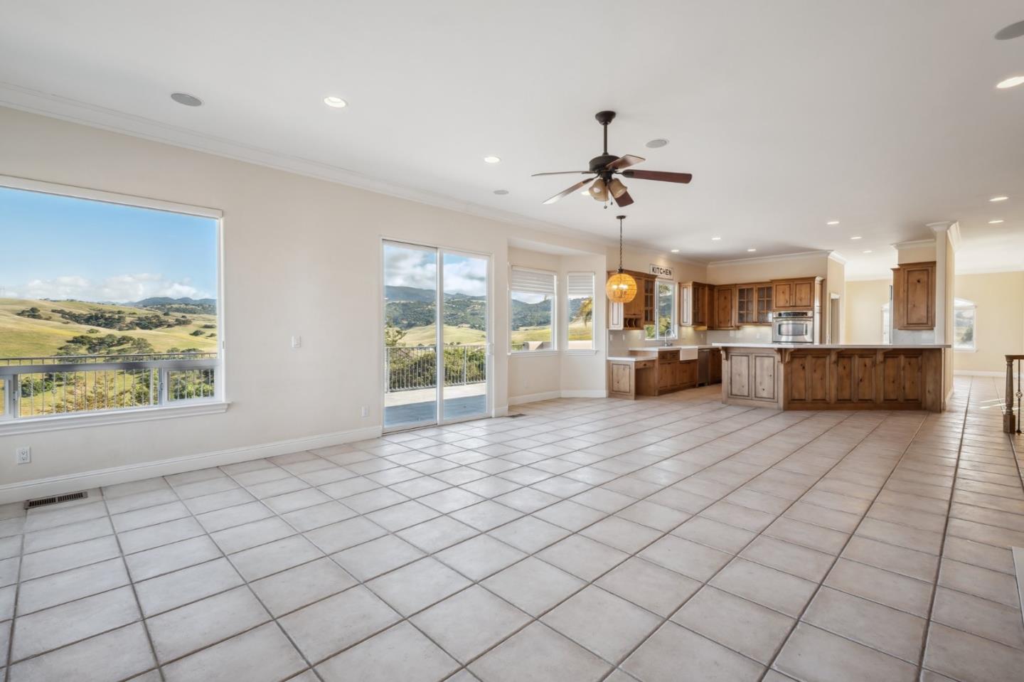 Detail Gallery Image 26 of 89 For 4165 Ashford Cir, Hollister,  CA 95023 - 5 Beds | 3 Baths