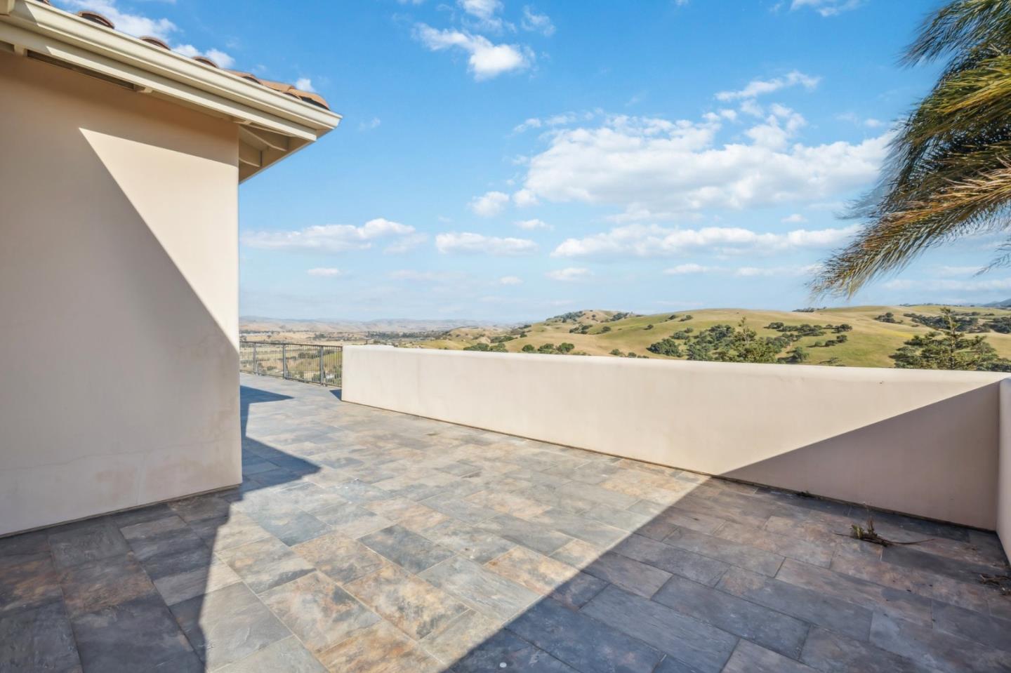 Detail Gallery Image 35 of 89 For 4165 Ashford Cir, Hollister,  CA 95023 - 5 Beds | 3 Baths