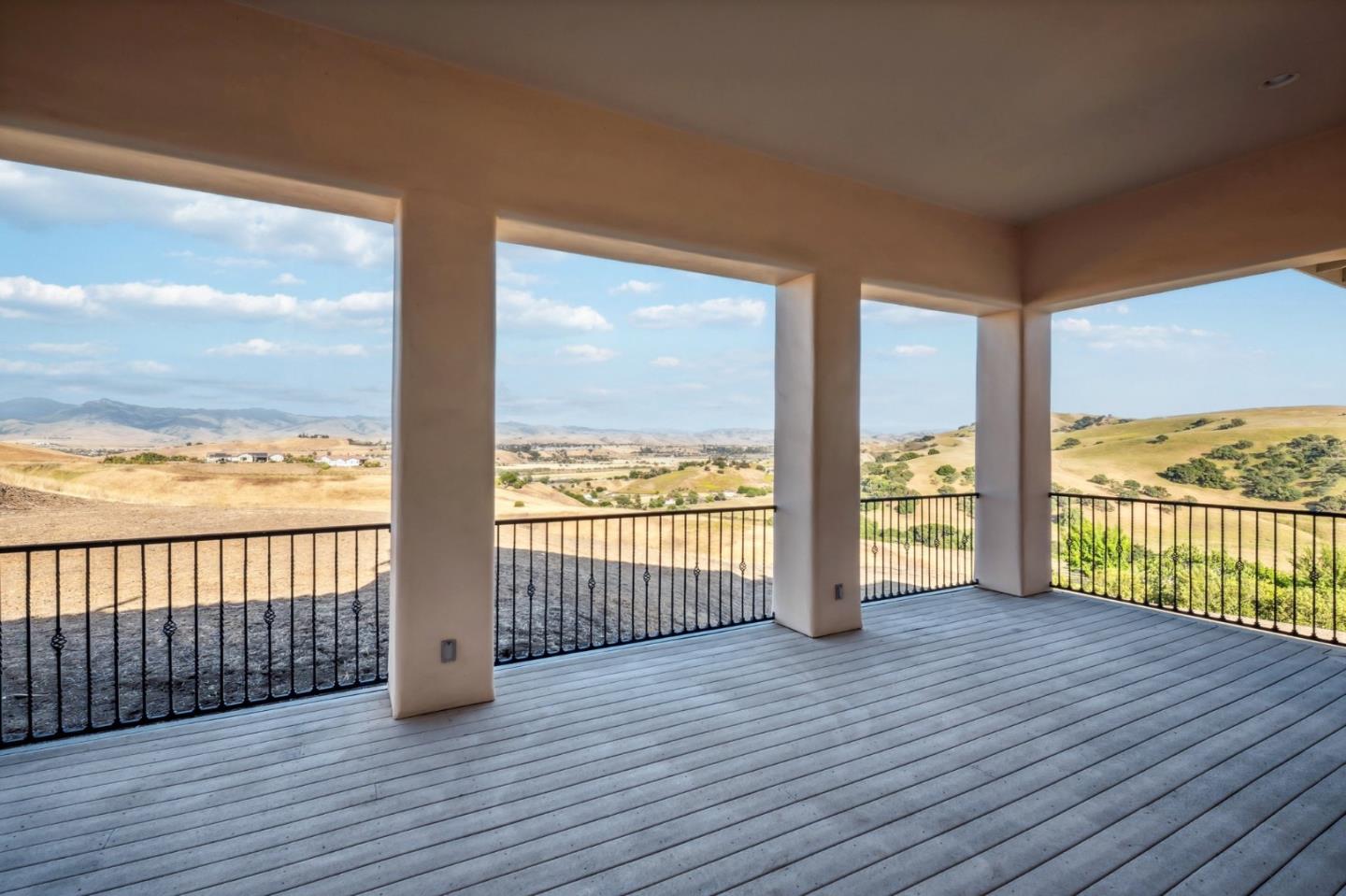 Detail Gallery Image 48 of 89 For 4165 Ashford Cir, Hollister,  CA 95023 - 5 Beds | 3 Baths