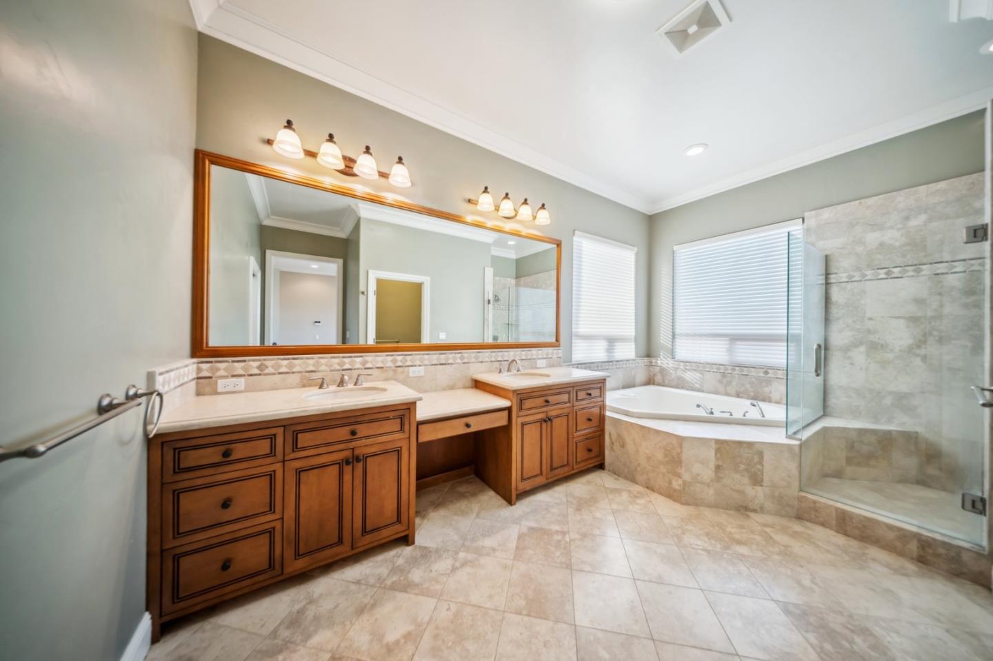 Detail Gallery Image 51 of 89 For 4165 Ashford Cir, Hollister,  CA 95023 - 5 Beds | 3 Baths