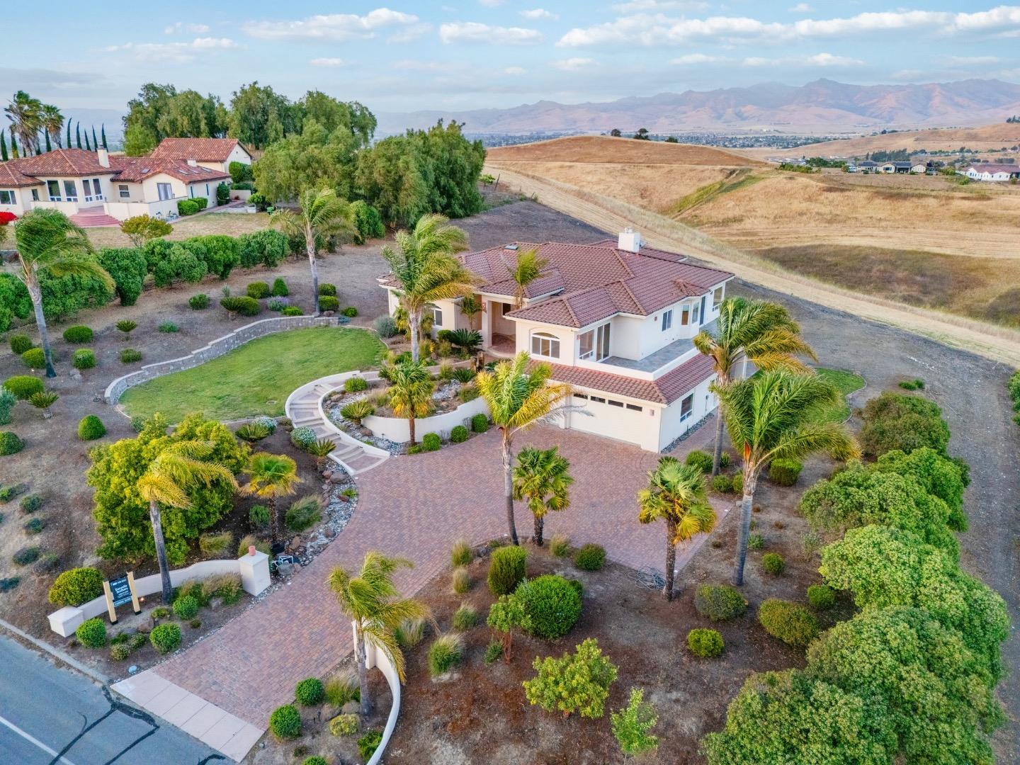 Detail Gallery Image 64 of 89 For 4165 Ashford Cir, Hollister,  CA 95023 - 5 Beds | 3 Baths