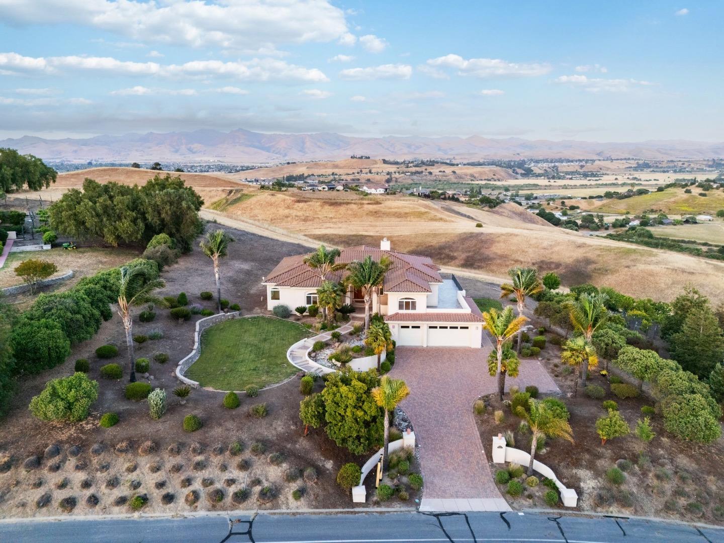 Detail Gallery Image 66 of 89 For 4165 Ashford Cir, Hollister,  CA 95023 - 5 Beds | 3 Baths