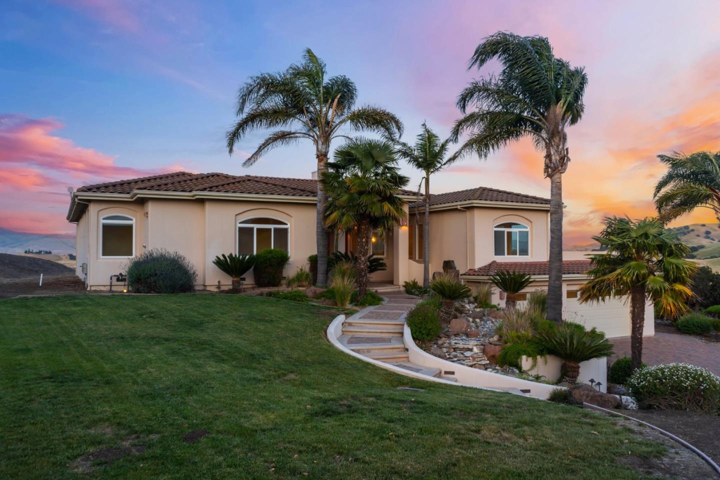 Detail Gallery Image 70 of 89 For 4165 Ashford Cir, Hollister,  CA 95023 - 5 Beds | 3 Baths