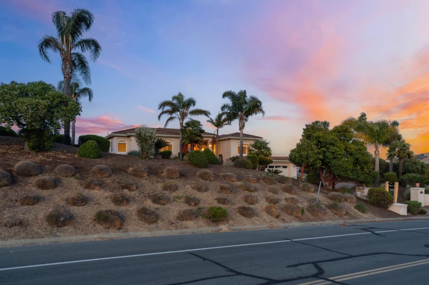 Detail Gallery Image 80 of 89 For 4165 Ashford Cir, Hollister,  CA 95023 - 5 Beds | 3 Baths