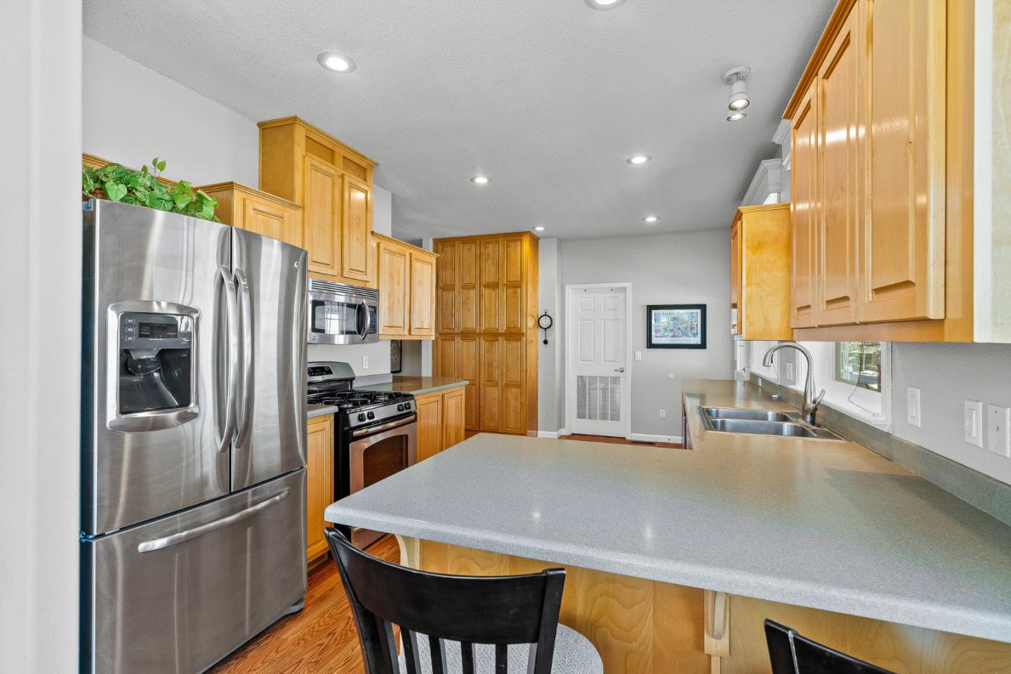 Detail Gallery Image 14 of 34 For 444 Whispering Pines #130,  Scotts Valley,  CA 95066 - 3 Beds | 2 Baths