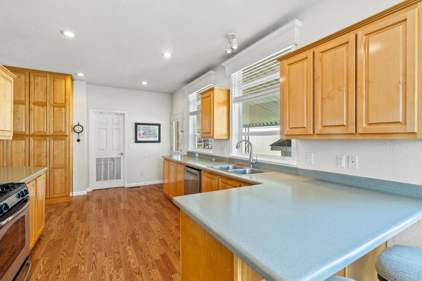 Detail Gallery Image 18 of 34 For 444 Whispering Pines #130,  Scotts Valley,  CA 95066 - 3 Beds | 2 Baths