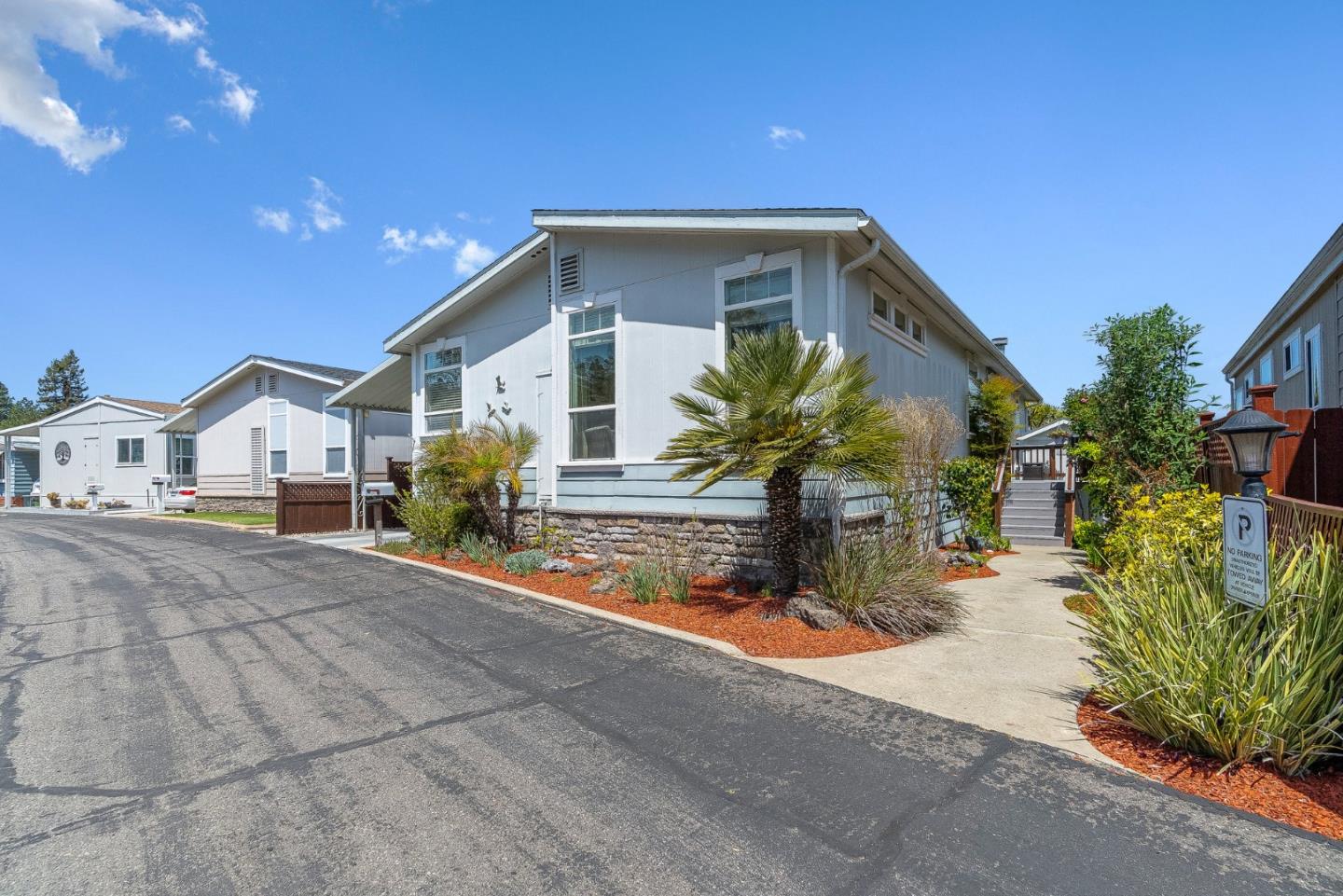 Detail Gallery Image 2 of 34 For 444 Whispering Pines #130,  Scotts Valley,  CA 95066 - 3 Beds | 2 Baths
