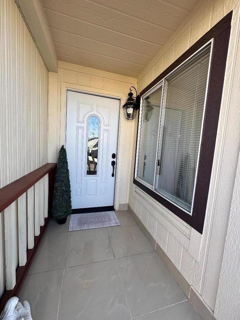 Detail Gallery Image 3 of 15 For 20 Russell Rd #22,  Salinas,  CA 93906 - 3 Beds | 2 Baths