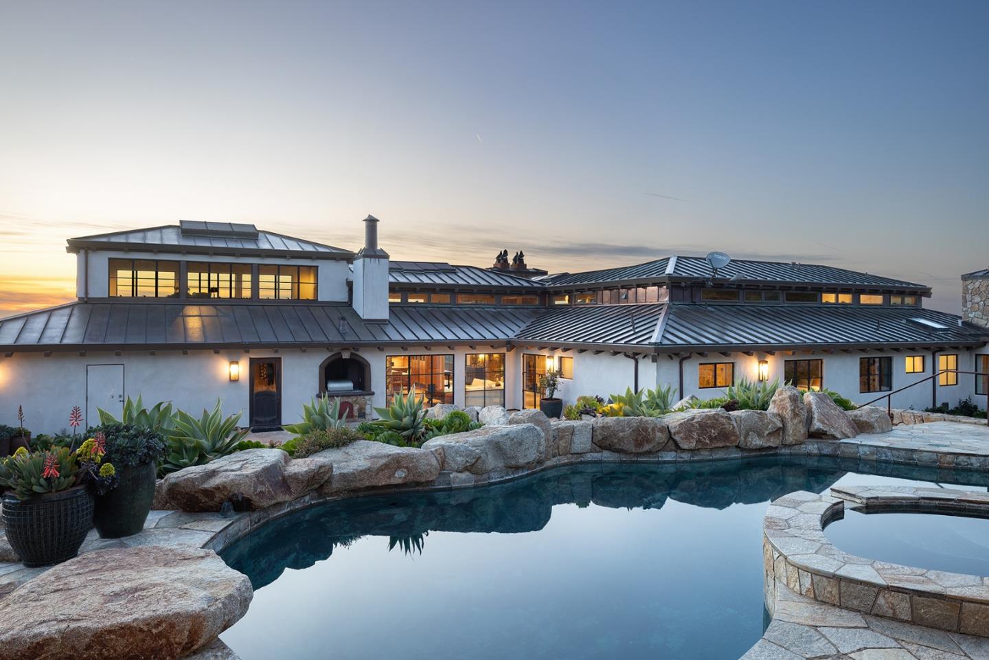 Detail Gallery Image 19 of 58 For 31453 Highway 1, Carmel,  CA 93923 - 5 Beds | 6 Baths