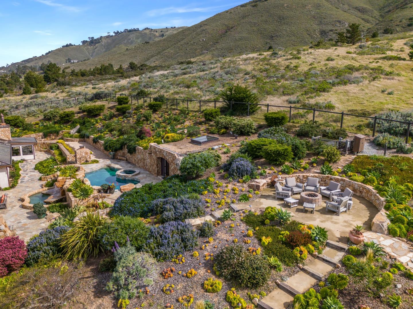 Detail Gallery Image 21 of 58 For 31453 Highway 1, Carmel,  CA 93923 - 5 Beds | 6 Baths
