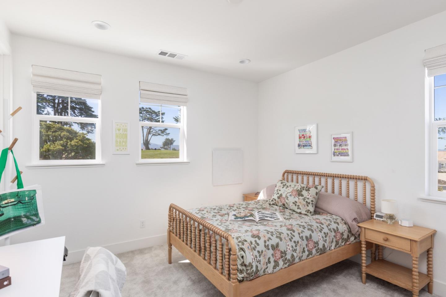 Detail Gallery Image 20 of 32 For 1771 Fairway Dr, Seaside,  CA 93955 - 5 Beds | 4/1 Baths