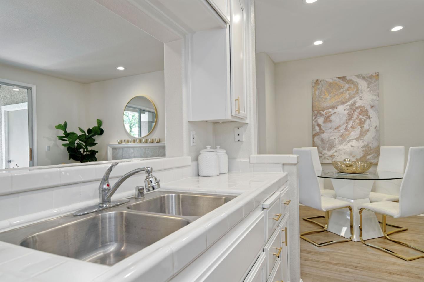 Detail Gallery Image 15 of 40 For 5947 Lake Hennessy Ct, San Jose,  CA 95123 - 1 Beds | 1 Baths