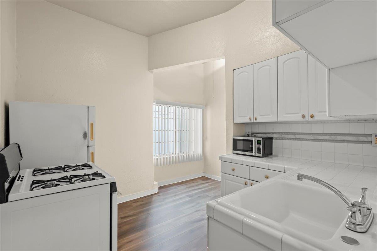 Detail Gallery Image 9 of 21 For 59 S 5th St, San Jose,  CA 95112 - – Beds | – Baths
