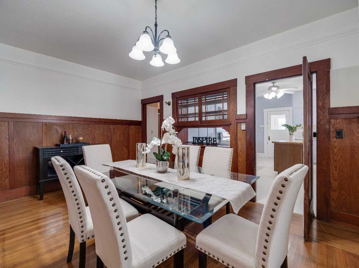 Detail Gallery Image 13 of 39 For 906 West St, Hollister,  CA 95023 - 3 Beds | 1/1 Baths
