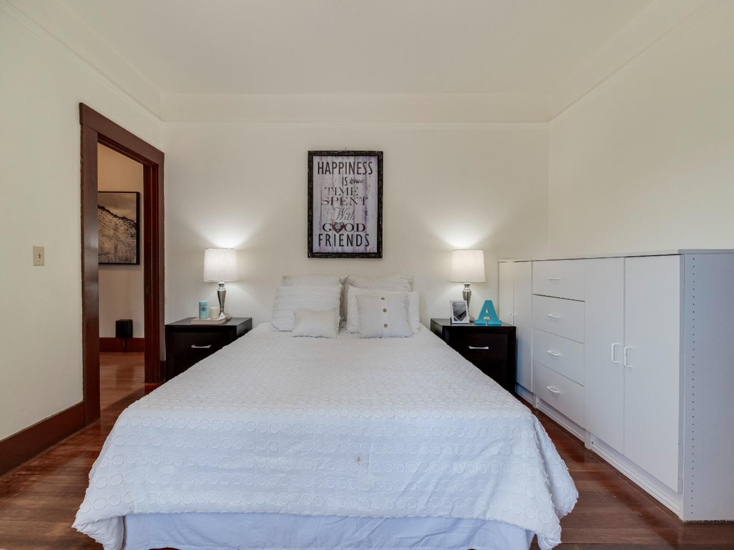 Detail Gallery Image 25 of 39 For 906 West St, Hollister,  CA 95023 - 3 Beds | 1/1 Baths