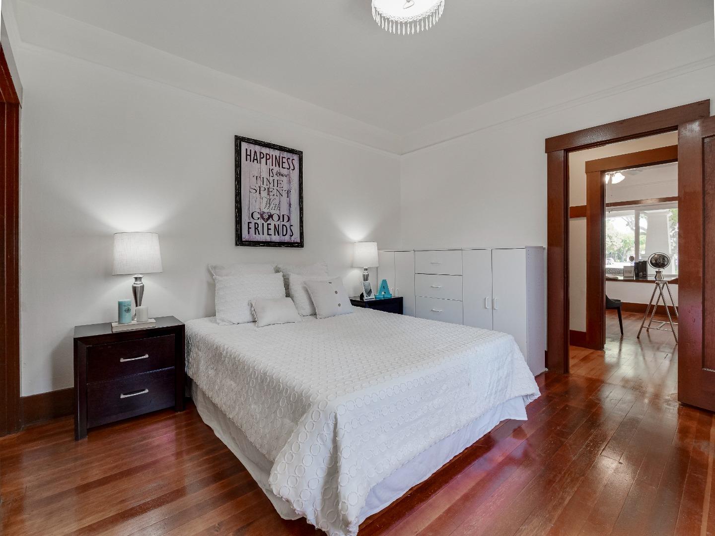 Detail Gallery Image 26 of 39 For 906 West St, Hollister,  CA 95023 - 3 Beds | 1/1 Baths