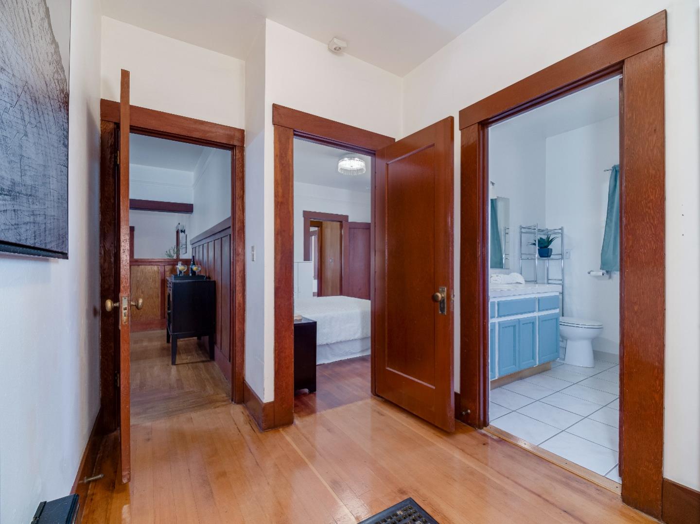 Detail Gallery Image 27 of 39 For 906 West St, Hollister,  CA 95023 - 3 Beds | 1/1 Baths