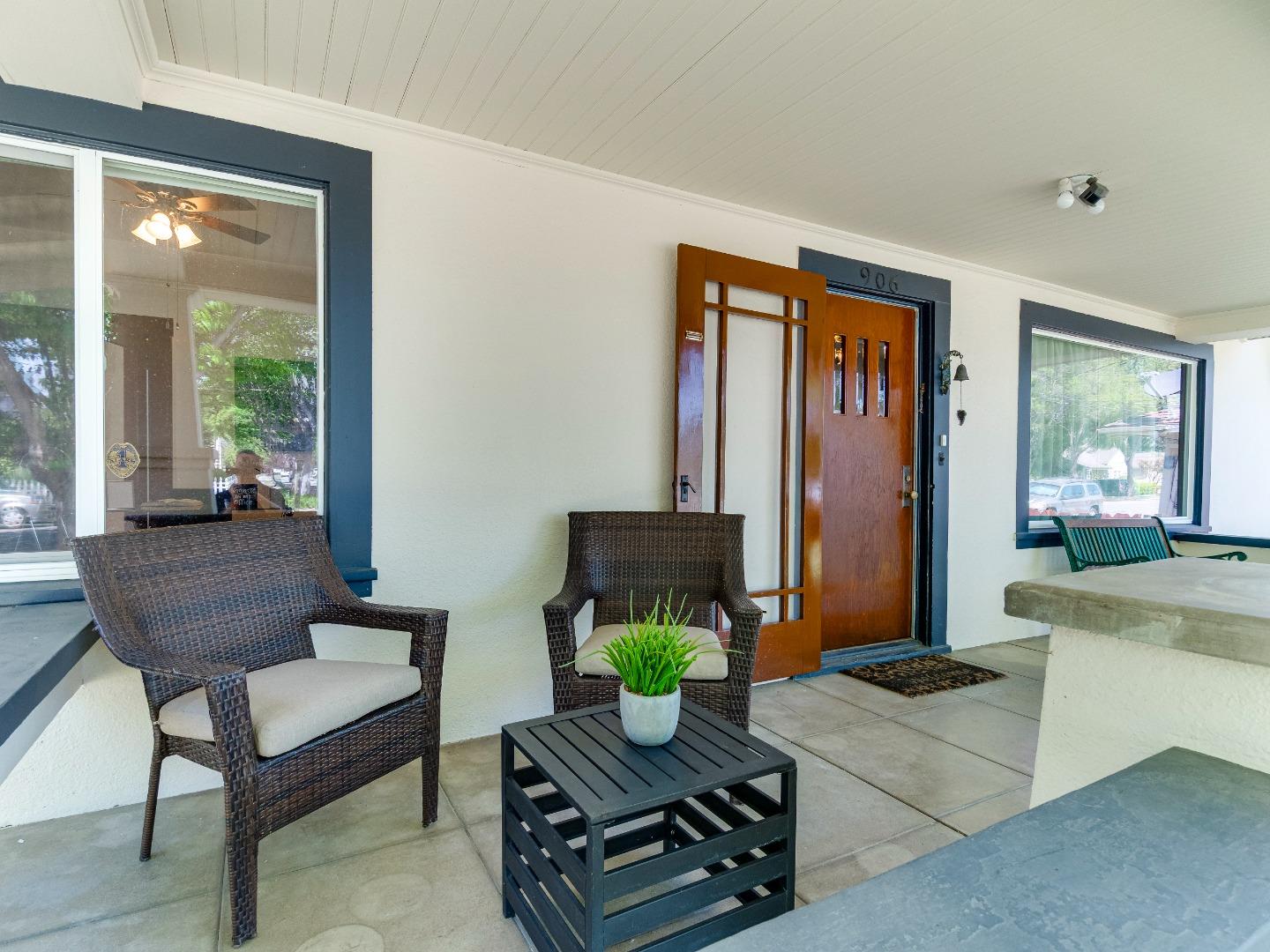 Detail Gallery Image 30 of 39 For 906 West St, Hollister,  CA 95023 - 3 Beds | 1/1 Baths