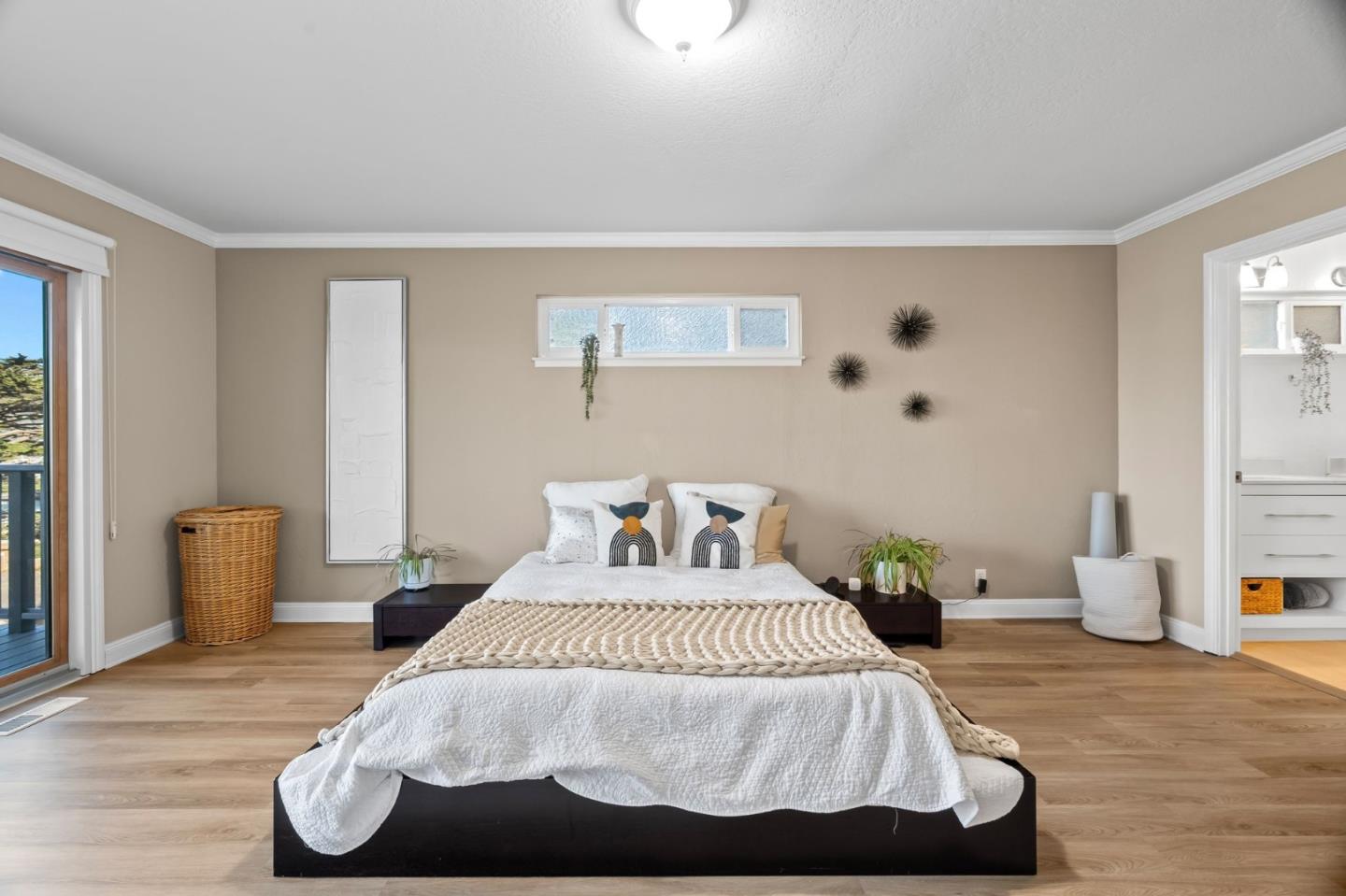 Detail Gallery Image 19 of 61 For 115 Stanley Ave, Pacifica,  CA 94044 - 5 Beds | 3/1 Baths