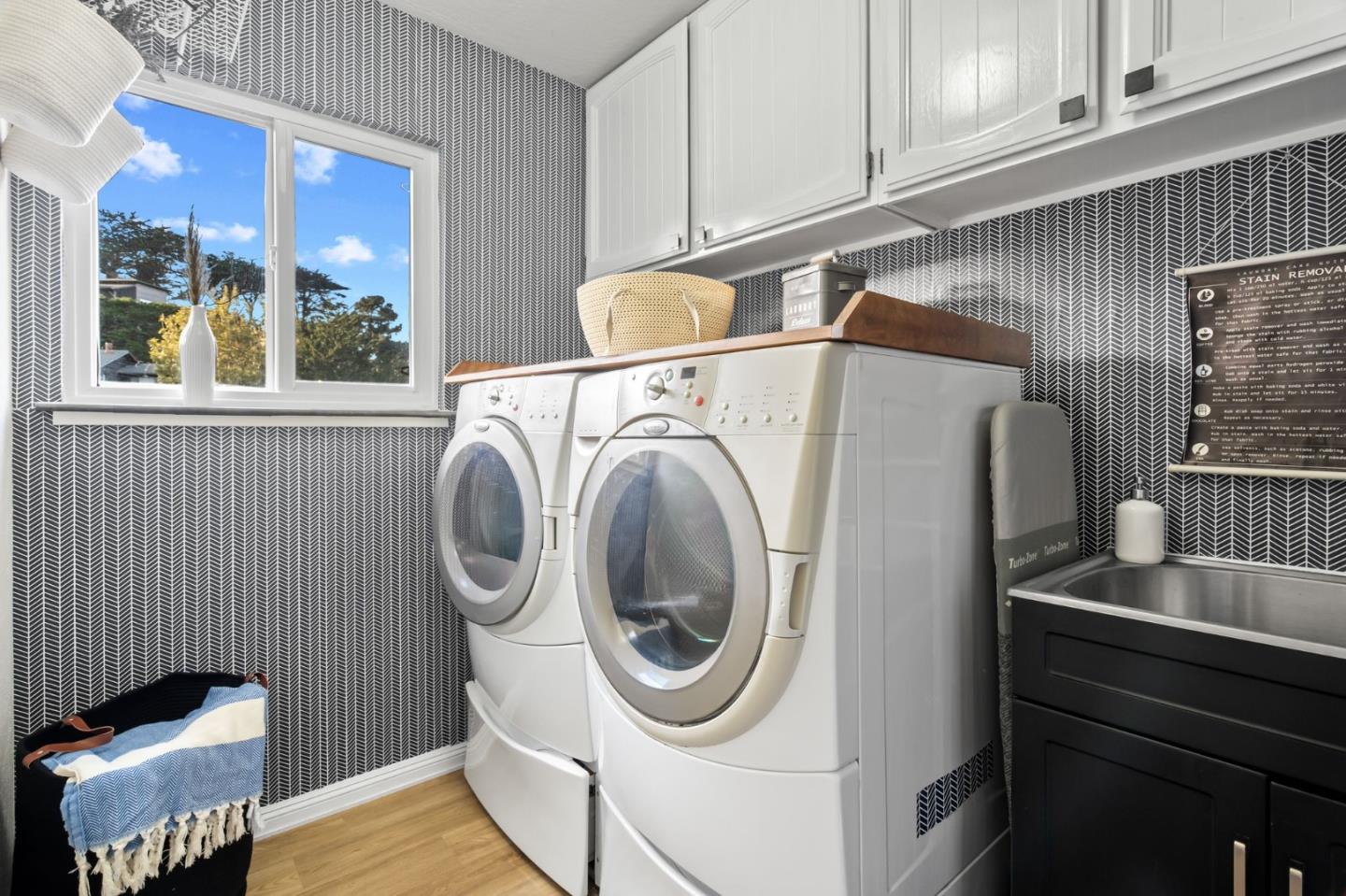 Detail Gallery Image 24 of 61 For 115 Stanley Ave, Pacifica,  CA 94044 - 5 Beds | 3/1 Baths