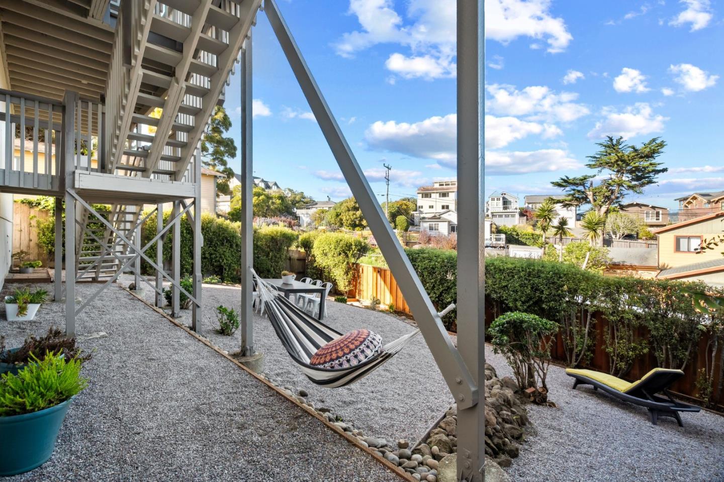 Detail Gallery Image 33 of 61 For 115 Stanley Ave, Pacifica,  CA 94044 - 5 Beds | 3/1 Baths