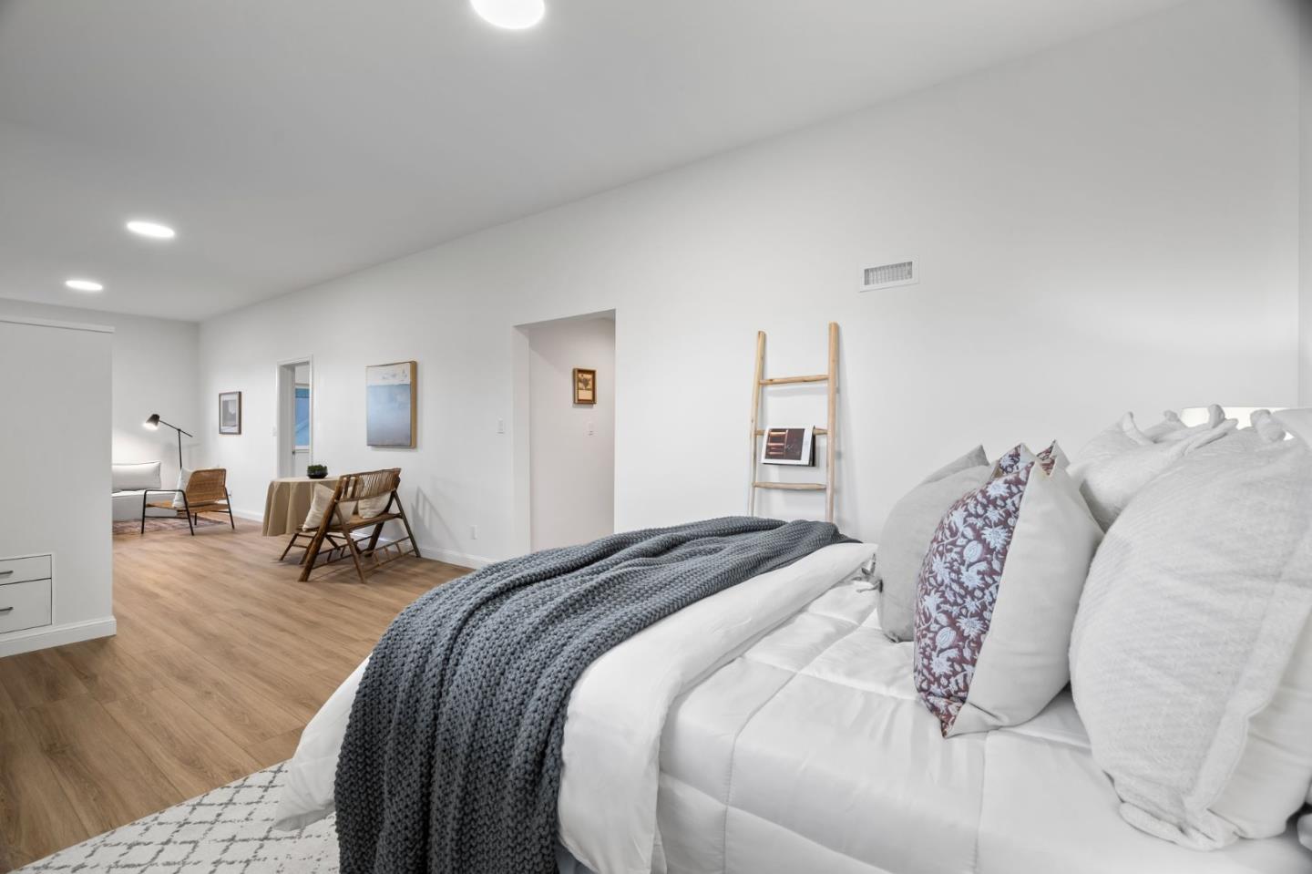 Detail Gallery Image 40 of 61 For 115 Stanley Ave, Pacifica,  CA 94044 - 5 Beds | 3/1 Baths