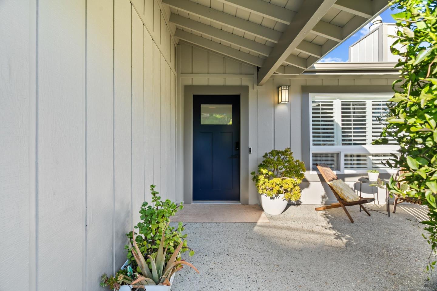 Detail Gallery Image 5 of 61 For 115 Stanley Ave, Pacifica,  CA 94044 - 5 Beds | 3/1 Baths