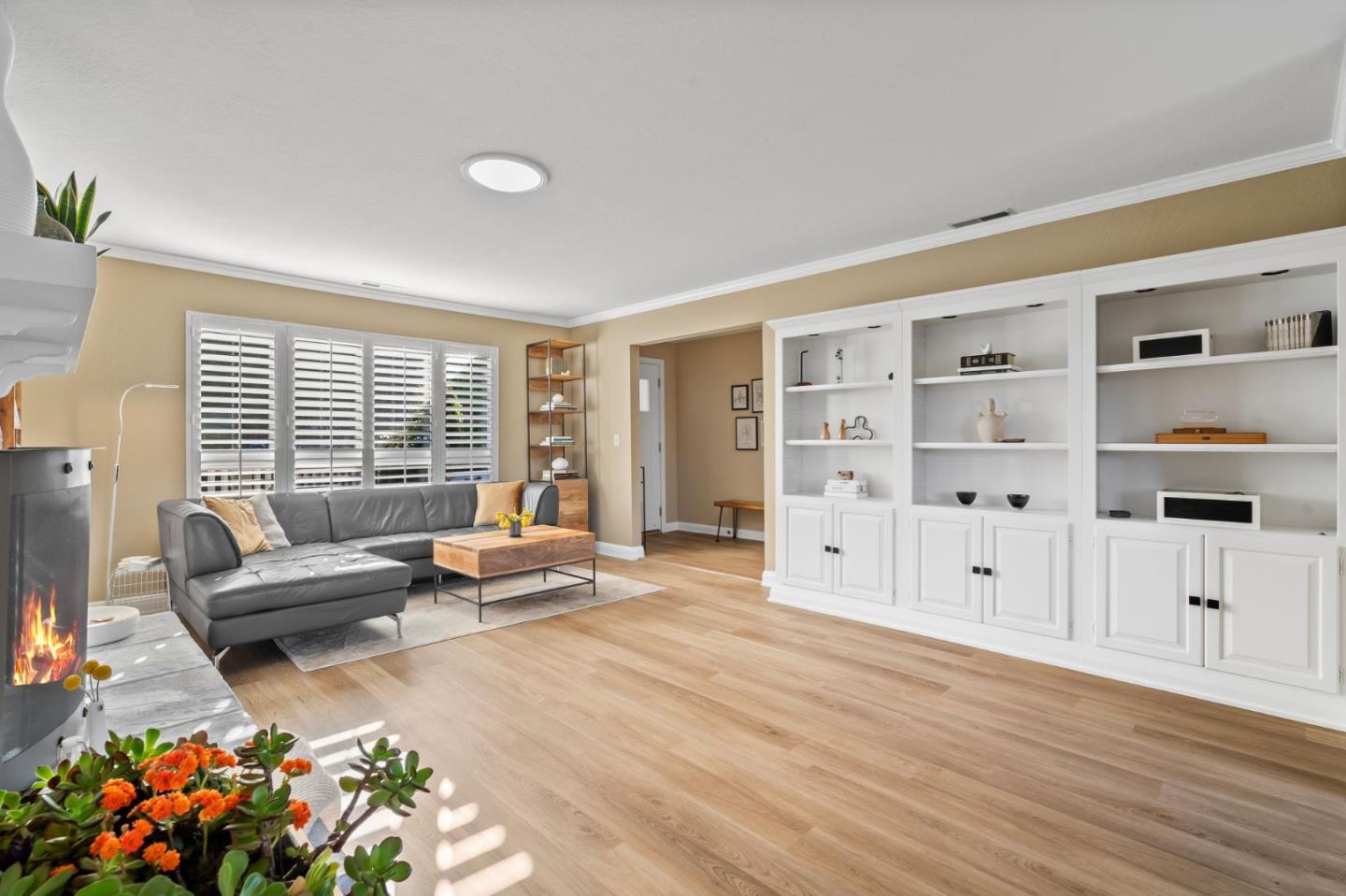 Detail Gallery Image 6 of 61 For 115 Stanley Ave, Pacifica,  CA 94044 - 5 Beds | 3/1 Baths