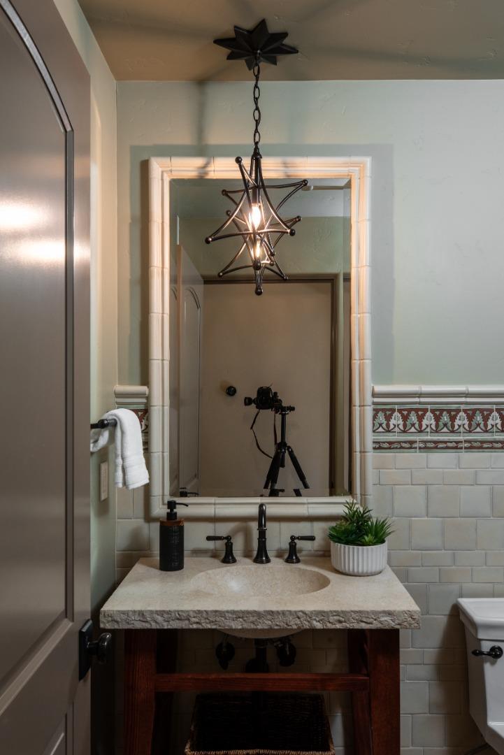 Detail Gallery Image 17 of 58 For 16922 Mitchell Ave, Los Gatos,  CA 95032 - 4 Beds | 3/1 Baths