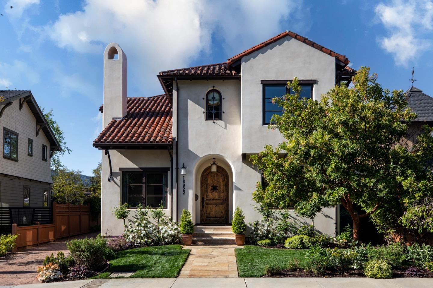 Detail Gallery Image 2 of 58 For 16922 Mitchell Ave, Los Gatos,  CA 95032 - 4 Beds | 3/1 Baths