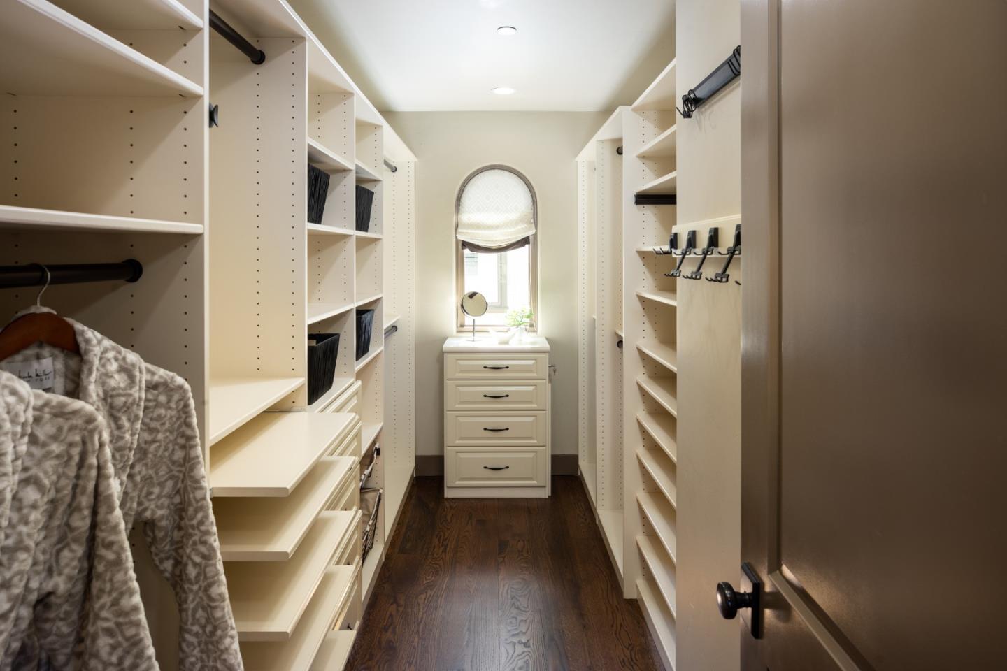 Detail Gallery Image 21 of 58 For 16922 Mitchell Ave, Los Gatos,  CA 95032 - 4 Beds | 3/1 Baths