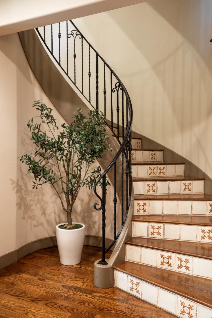 Detail Gallery Image 26 of 58 For 16922 Mitchell Ave, Los Gatos,  CA 95032 - 4 Beds | 3/1 Baths
