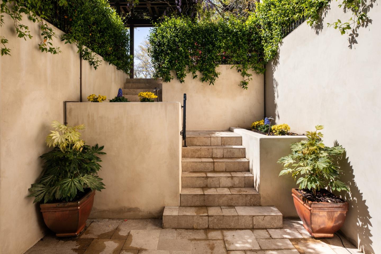 Detail Gallery Image 33 of 58 For 16922 Mitchell Ave, Los Gatos,  CA 95032 - 4 Beds | 3/1 Baths