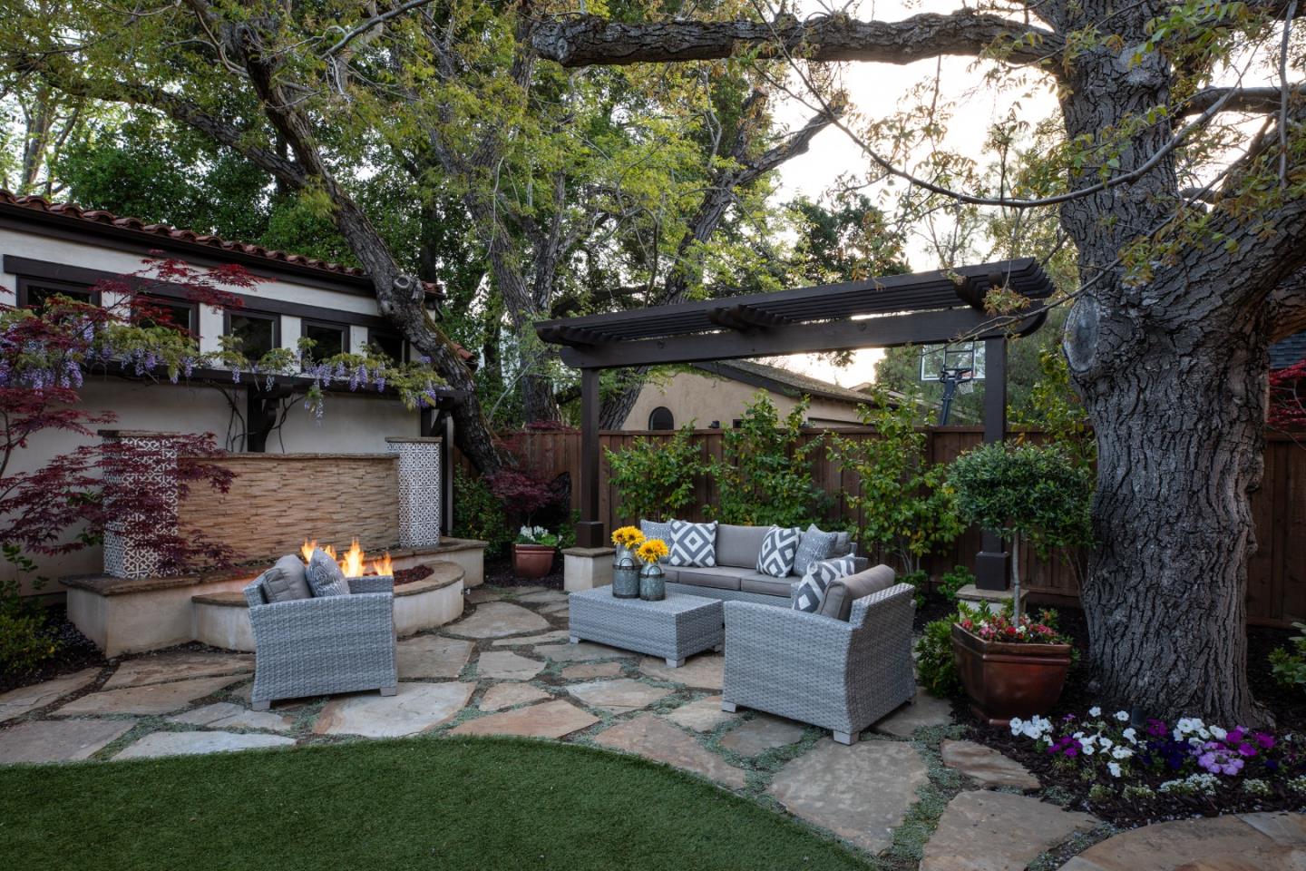 Detail Gallery Image 38 of 58 For 16922 Mitchell Ave, Los Gatos,  CA 95032 - 4 Beds | 3/1 Baths