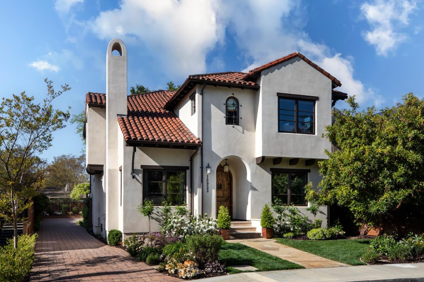 Detail Gallery Image 4 of 58 For 16922 Mitchell Ave, Los Gatos,  CA 95032 - 4 Beds | 3/1 Baths
