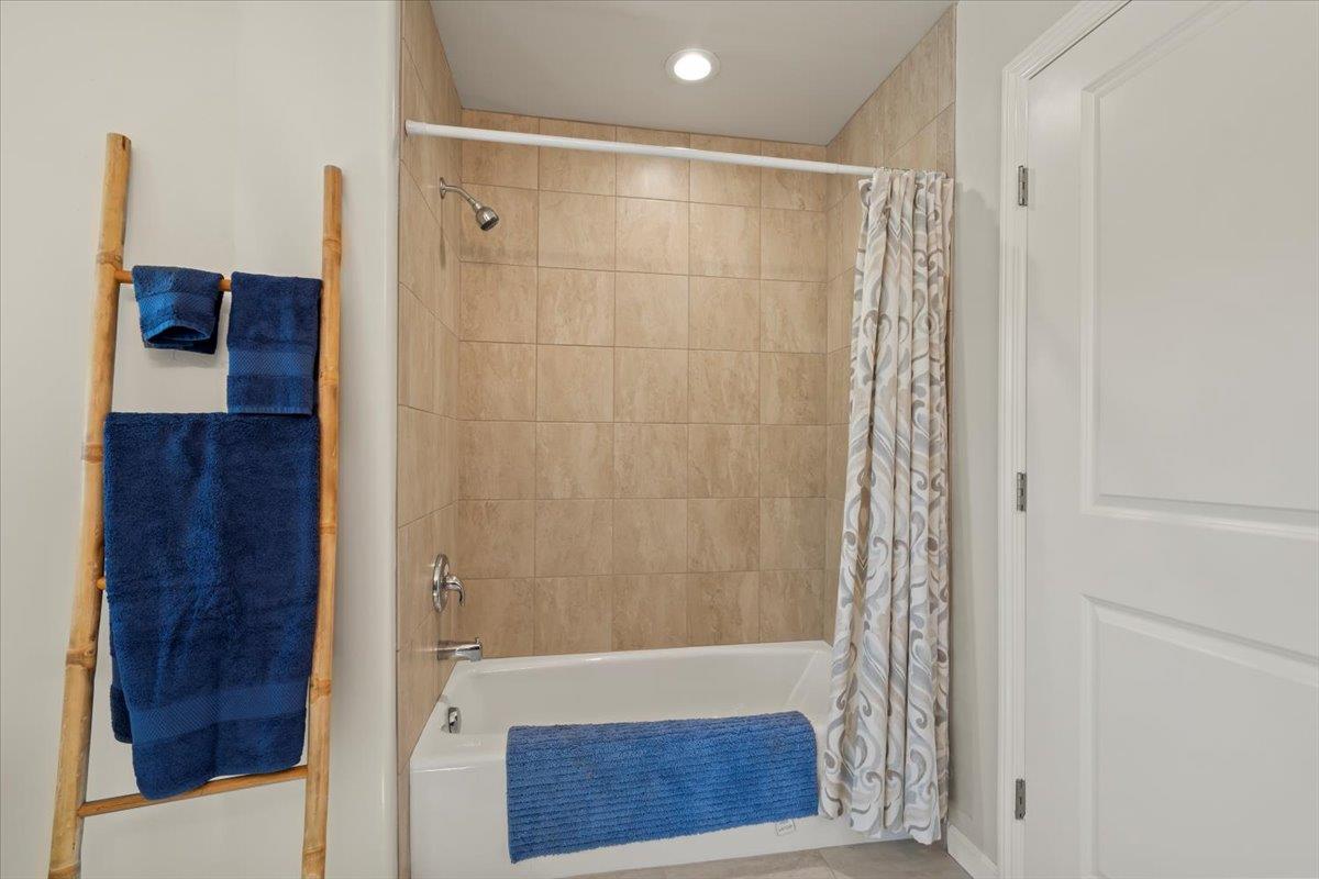 Detail Gallery Image 14 of 25 For 22500 Pacheco Pass Hwy, –,  CA 95023 - 3 Beds | 2 Baths