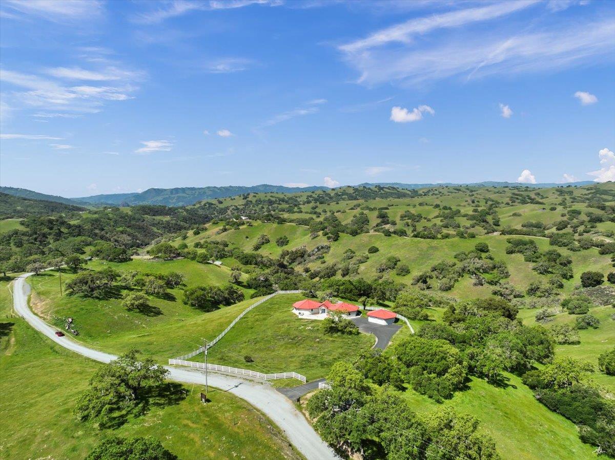 Detail Gallery Image 23 of 25 For 22500 Pacheco Pass Hwy, –,  CA 95023 - 3 Beds | 2 Baths
