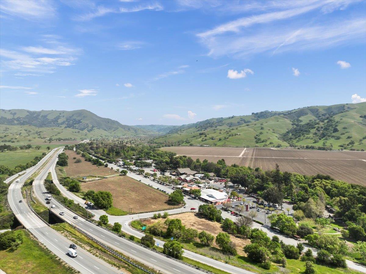 Detail Gallery Image 25 of 25 For 22500 Pacheco Pass Hwy, –,  CA 95023 - 3 Beds | 2 Baths