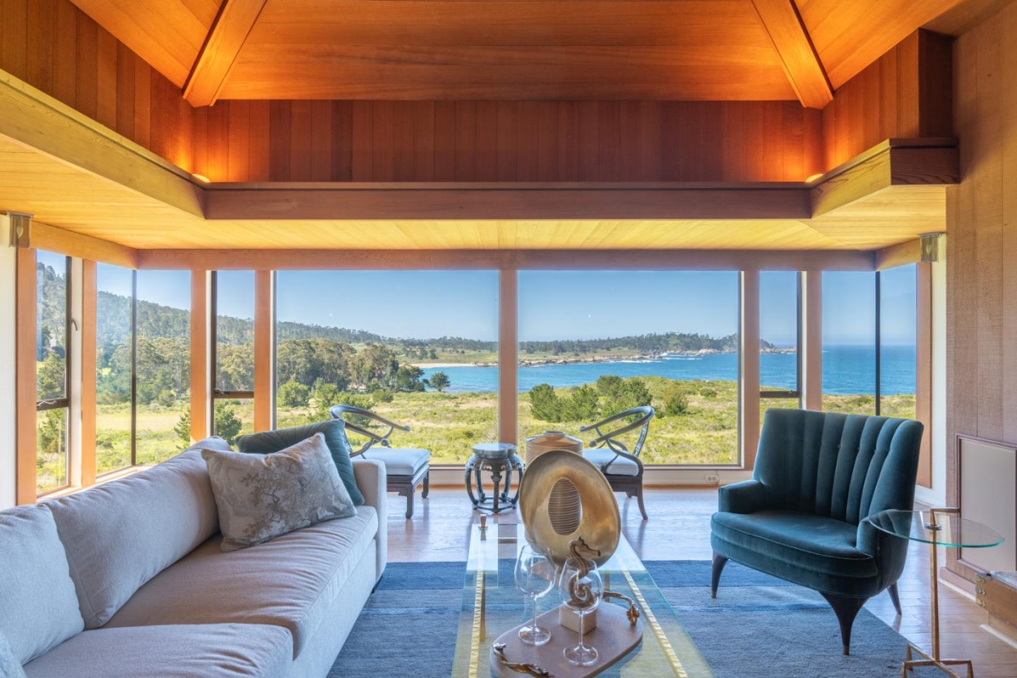 Detail Gallery Image 6 of 28 For 2952 Cuesta Way, Carmel,  CA 93923 - 3 Beds | 3 Baths
